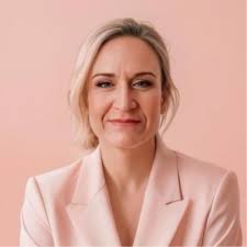 It has been a loooooong time since I've used LinkedIn, being open  enrollment season and all.