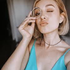 Maria Voss's Instagram, Twitter & Facebook