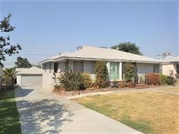 California Bakersfield Home For Sale Ownerwillcarry Foreclosure Thelma St Bakersfield Ca 93305 Single Family Home Rent To Own Homes Home Foreclosures