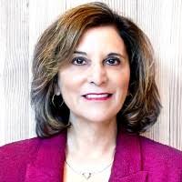 Correo electrónico y teléfono de Kris Perkins