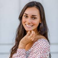 Anna Hamm's Instagram, Twitter & Facebook