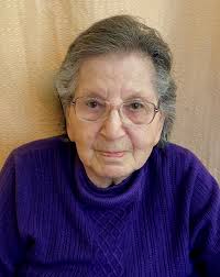 Mary Thomsen's Instagram, Twitter & Facebook