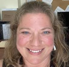 Nicole Pimentel's Instagram, Twitter & Facebook