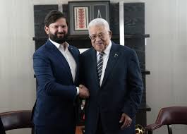 Gabriel Boric Font | Hoy me reuní en Nueva York con el Presidente del Estado Palestino, Mahmoud Abbas, a quien manifesté la posición de nuestro país: reiteramos... | Instagram