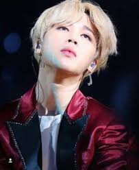 Mia Benavides (miabenavides11)