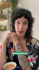 A review of @extraordinarymagicbylauralei who gifted me an Extraordinary  Style consultation recently. An actual angel 🖤 #vintagestyle  #witchyaesthetic #over40style