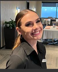 Kelsey Dawson's Instagram, Twitter & Facebook