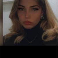 Nicole Finnegan's Instagram, Twitter & Facebook