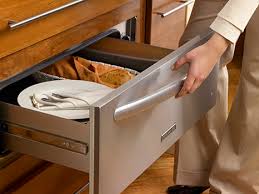 Warming drawer gives you the versatility of an oven, bread maker, and slow cooker in one integrated space. 5 Reasons Your Kitchen Could Use A Warming Drawer Reico