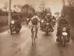 Edouard Louis Joseph Merckx With Images Cycling Pictures Cycling Photography Vintage Cycles