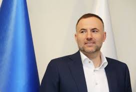 Visit our fuchs group site. Pavel Fuks Pavlo Fuks Biografiya Novosti Zhena Kompromat Deti Ua Rating Com