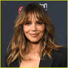 Joy Jaeger's Instagram, Twitter & Facebook