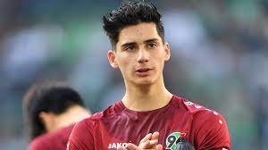 Show more posts from sebastian.soto9. Who Is Sebastian Soto The Hannover Striker Who Could Be The Next American To Star In Germany Goal Com