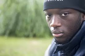 Järvahjälten Alex Bwambale jagar guld i hemma-SM