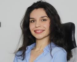 Alexandra Prinz's Instagram, Twitter & Facebook