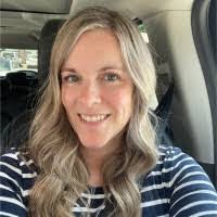 Erin Pell's Instagram, Twitter & Facebook