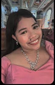 Milly Howell's Instagram, Twitter & Facebook