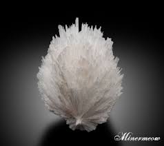 Scolecite Weight 109 4 G Dimensions 56 X 39 5 X 86 Mm Locality Ahmednagar Maharashtra India Price Sold Minermeow In 2020 Scolecite Maharashtra Stone
