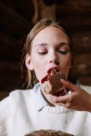 Tu yg my tv show on astro warna selera rasa seksa tu saya dipakai kan crown jadi king pulak buat gelak2 jugak! Susahlah Asyik Ternampak Warna Ni Je Godaan 3 Warna Psikologi Ini Pengaruhi Selera Makan Nona