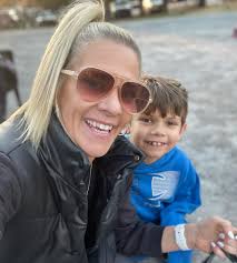 Sarah Fischer (@funnyfitandawesome) · Instagram 照片和视频