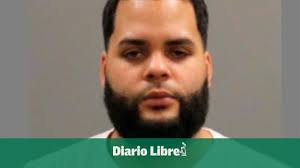 Apresan dominicano que se vestía de policía para atracar viviendas en  Massachusetts