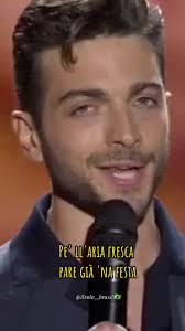 Albero Rosso E Oro Luci Bianche