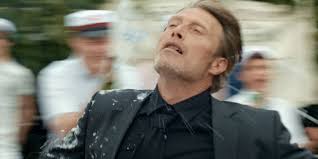 Another round / druk, 2020, дания / швеция / нидерланды. Mads Mikkelsen Reacts To Leonardo Dicaprio S Another Round Remake News Wwc