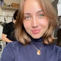 40+ perfiles de «Juliana»