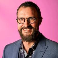 100+ Profile mit dem Suchbegriff „Magee“