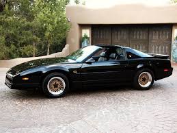 pontiac firebird trans am gta t roof 1989 i once owned this exact car what a fun car i got clocked doing 110 pontiac firebird pontiac cars trans am gta pontiac firebird trans am gta t roof