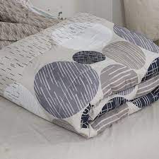 Ultra moelleuse, enveloppante et hypoallergénique. Couette Imprimee 220x240 Cm 300 Gr M Contemporain Pas Cher