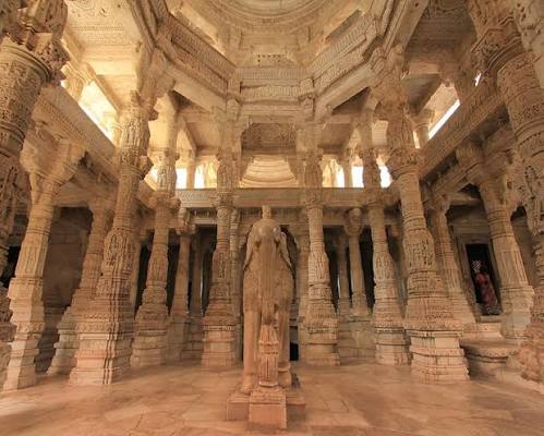 Why visiting the Dilwara Temple in Mount Abu is a must!