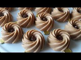 بربع كيلو كاوكاو حضري ازيد من40حبة بدون فرن مداق خطيير اروع الحلويات بريستيج للعيد بأقل تكلفة Youtube Food Recipies Food Sweets Recipes