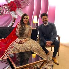 Madiha naqvi is a famous pakistani anchor and a news caster. Faisal Sabzwari Marries Tv Host Madiha Naqvi