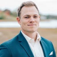 Brett Larocque's Instagram, Twitter & Facebook