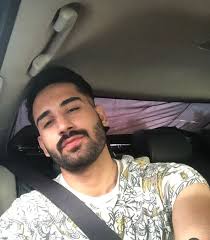 Hi guys.I'm Tina come from China and live in Thai with my husband. l really  want to practice English because I want to travel and have knowledge about  the world. and also