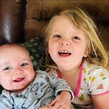 Debbie Oxley's Instagram, Twitter & Facebook