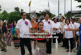 Perpaduan yang kuat dan kukuh antara rakyat mampu menjana kejayaan dan kecemerlangan bagi kesejahteraan serta kemakmuran negara. Semangat Perpaduan Kukuh Dalam Masyarakat Asas Penting Kemajuan Utusan Borneo Online