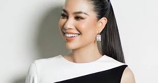 Tiết lộ lý do Phạm Hương bỏ showbiz, giấu thông tin chồng