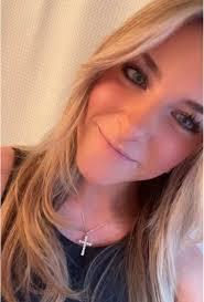 Katie Seaman's Instagram, Twitter & Facebook