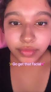 Alisha Simms's Instagram, Twitter & Facebook