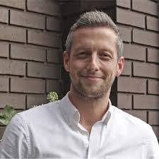 Richard Comley's Instagram, Twitter & Facebook