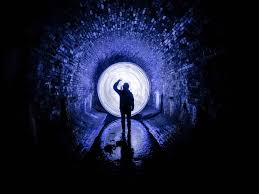 Quelques mots, simples et remplis de tendresse et de signification. Comment Parler Avec Les Morts Une Medium Nous Repond