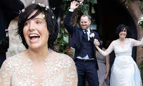 Speaking of spiteri, she went solo for a few years, roughly from 2008 to 2012. Texas Singer Sharleen Spiteri Ties The Knot With Chef Bryn Williams In Scenic Ceremony In Wales Daily Mail Online