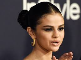 Die eine sache, von der selena hofft, dass justin sie ihr zum geburtstag geben wird, ist ruhe und frieden. Selena Gomez Heizt Spekulationen Uber Liebes Comeback An Uberregionales Ludwigsburger Kreiszeitung
