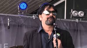 Languidi brividi come il ghiaccio bruciano quando sto con te. L Estate Sta Finendo Wikitesti