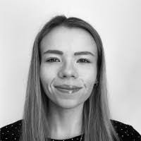 Beth Hallett's Instagram, Twitter & Facebook