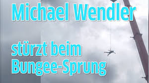 The sport of jumping off a very high bridge or similar structure, with a more examples fewer examples. Michael Wendler Sturzt Beim Bungee Sprung Youtube