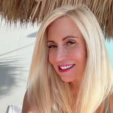 WHHHAAAATTTT???!!! I love Harlan Coben and I love Reese Witherspoon!!!!