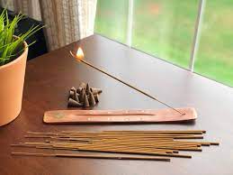 Lighting the incense sticks depends upon the enviromental factor,place (where sticks has to be lighted) and ofcourse the quality of sticks related to depends on how many incense sticks it takes to block out other smells and help you focus. About Products Incense Simply Fragrant Home